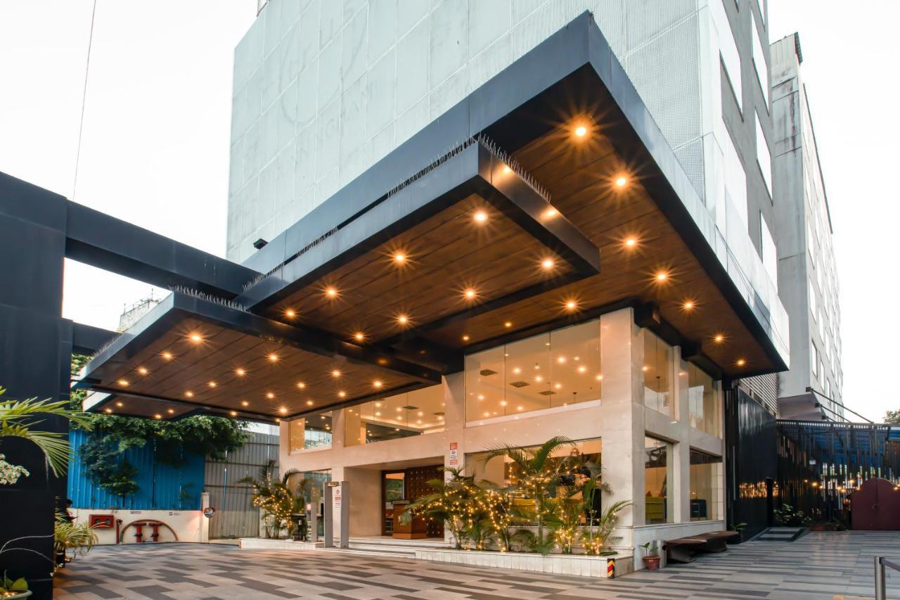 Citrus Hotel Cunningham Bangalore Exterior photo