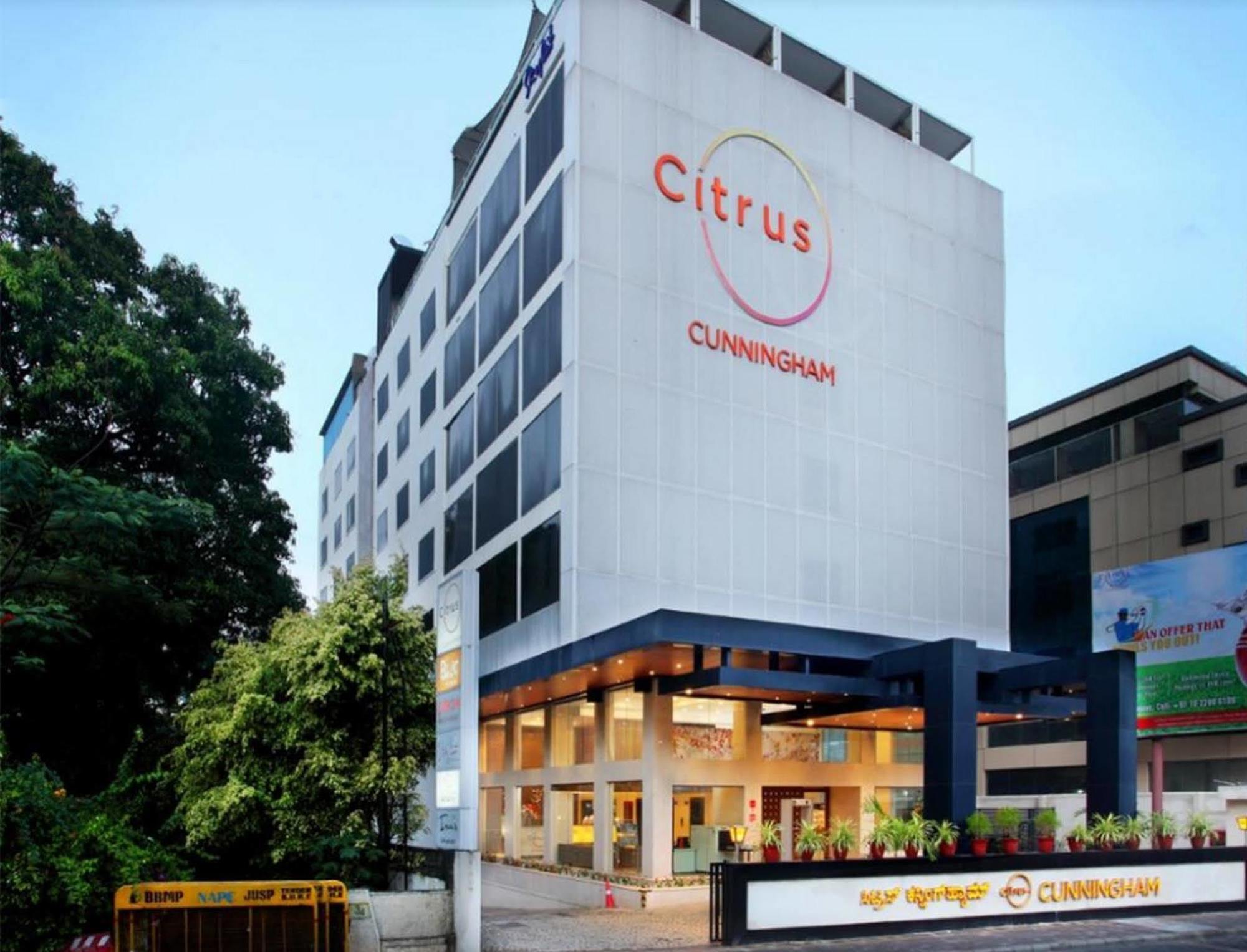 Citrus Hotel Cunningham Bangalore Exterior photo